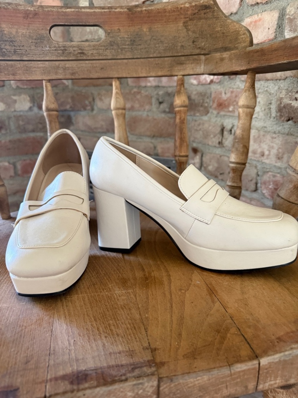 Urban Outfitters Cream Platform Block Heel Loafers 9